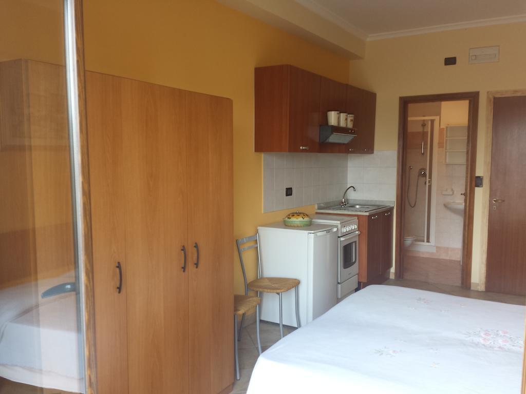 Appartamenti Centrali Giardini Naxos Room photo